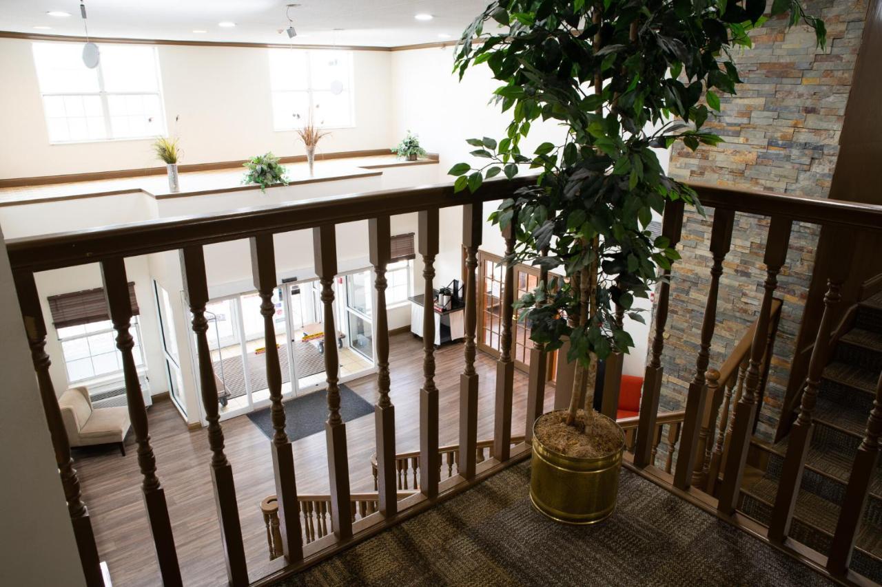 Blisspoint Inn & Suites 마리온 외부 사진