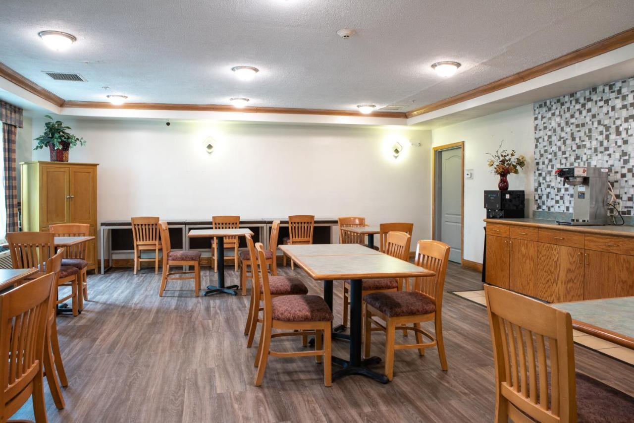 Blisspoint Inn & Suites 마리온 외부 사진