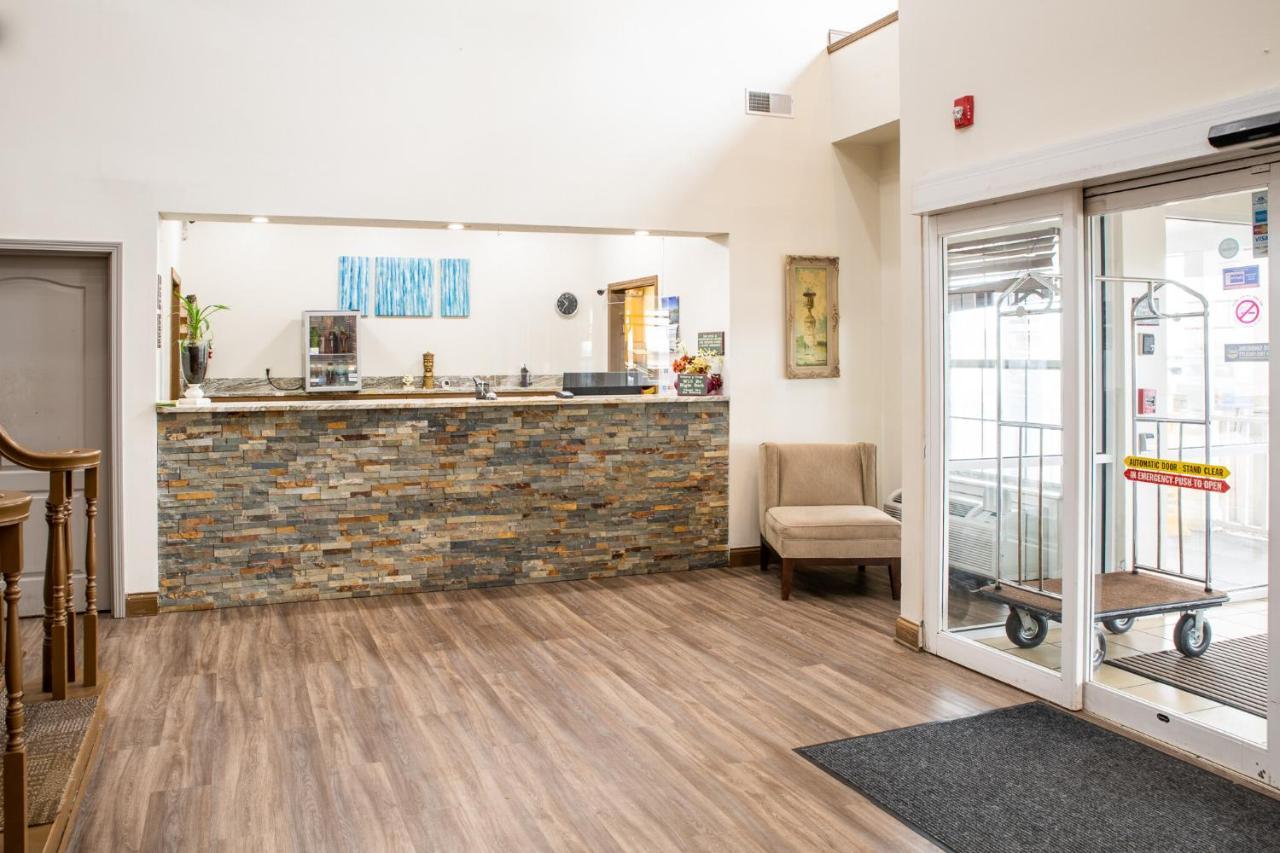 Blisspoint Inn & Suites 마리온 외부 사진