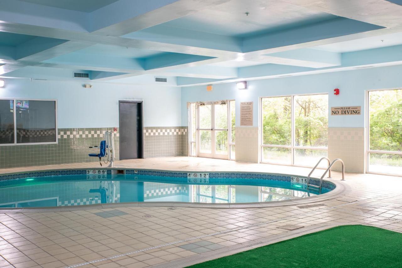Blisspoint Inn & Suites 마리온 외부 사진