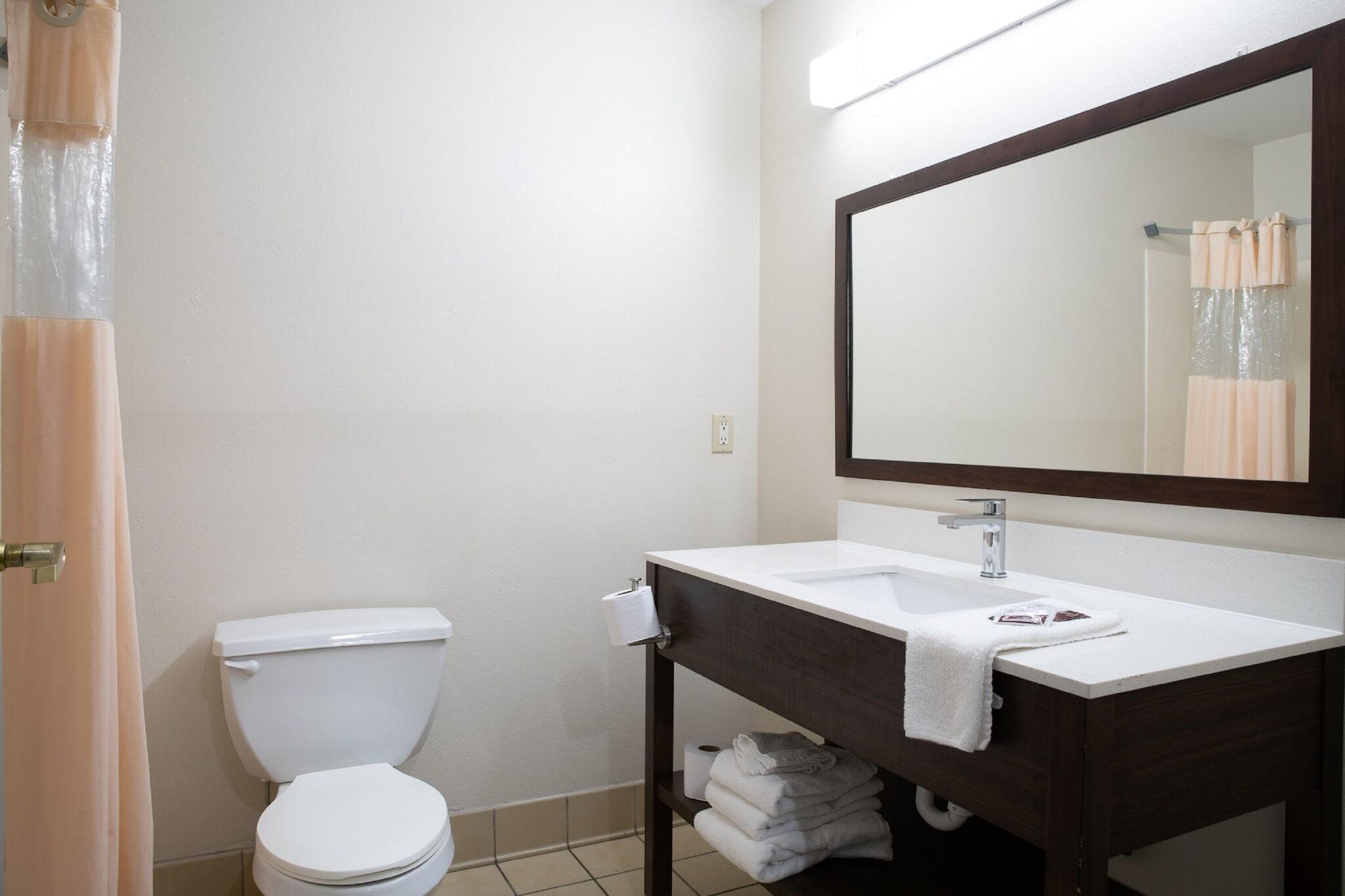 Blisspoint Inn & Suites 마리온 외부 사진