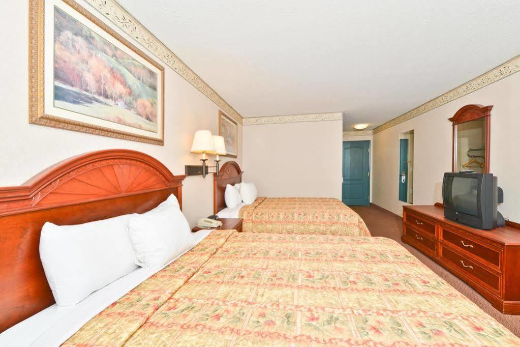 Blisspoint Inn & Suites 마리온 외부 사진