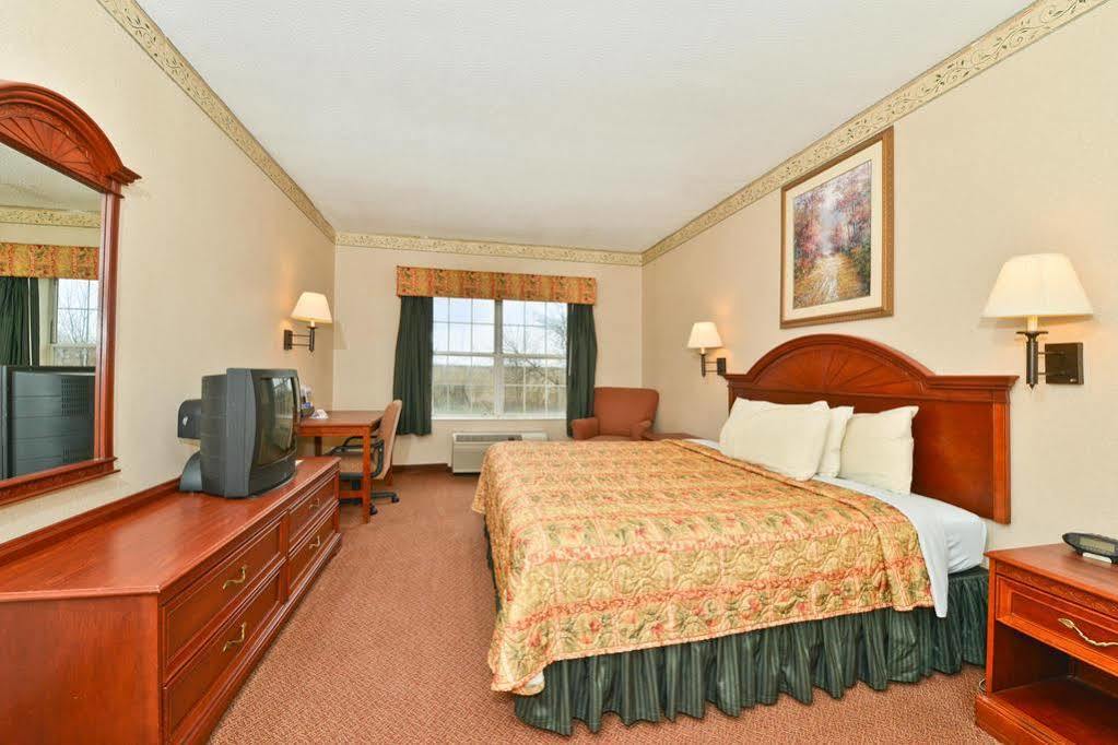 Blisspoint Inn & Suites 마리온 외부 사진